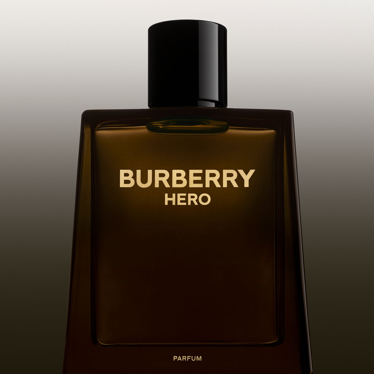 Dressing Gown Burberry BURBERRY HERO 200 ml Beauty, Perfumes and fragrances von Burberry | Luxus Aroma