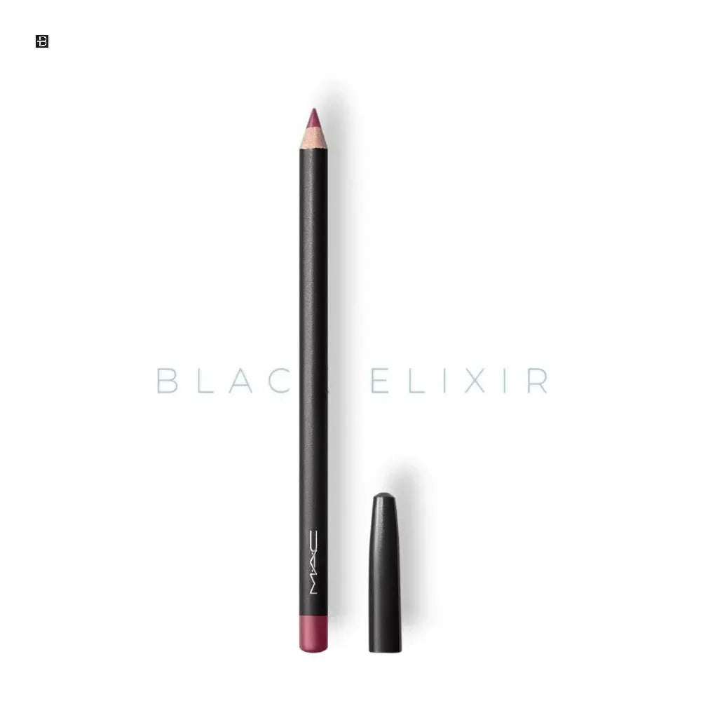 Schwarzer Kajalstift mit abgenommener Kappe auf weißem Hintergrund, Makeup Accessoire