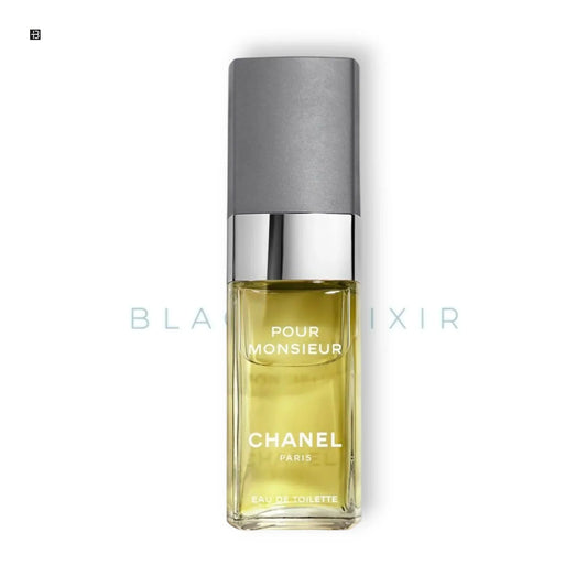 Chanel Pour Monsieur Eau de Toilette Flakon, luxuriöses Herrenparfum auf weißem Hintergrund