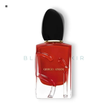 Luxuriöses Parfumflakon in Rot mit schwarzem Verschluss, elegante Duftnote für Damen