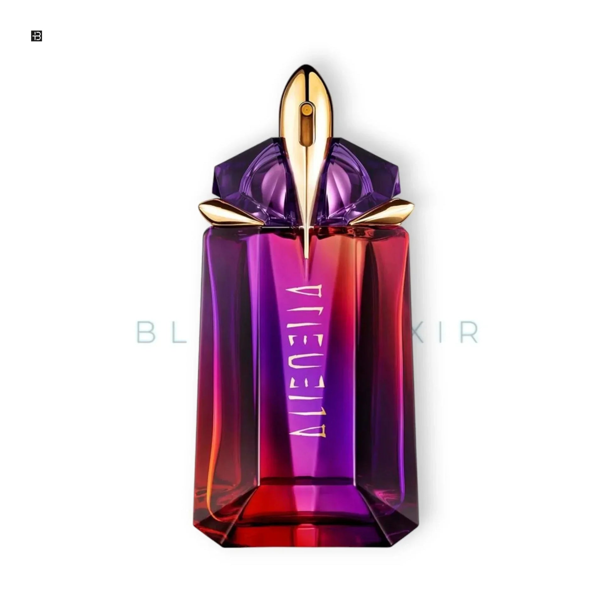 Luxus Parfumflakon in Violett-Rot mit goldenen Akzenten auf weißem Hintergrund