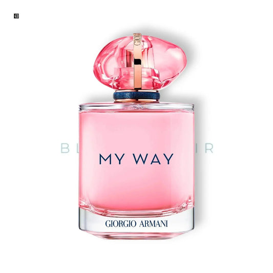 Luxus Damenparfum Flakon mit rosafarbenem Duft, elegantes Design, Aufschrift My Way