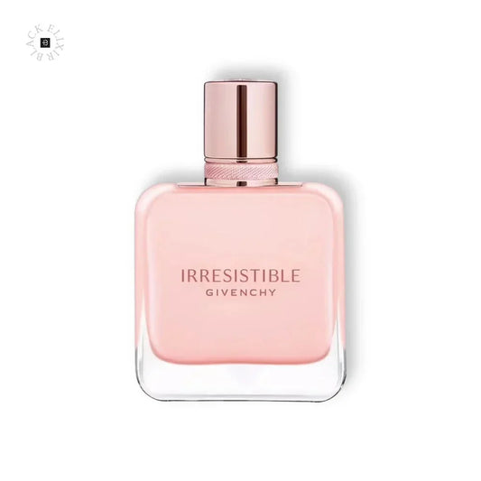 Givenchy Irresistible Damenparfum in elegantem, rosa Flakon auf weißem Hintergrund