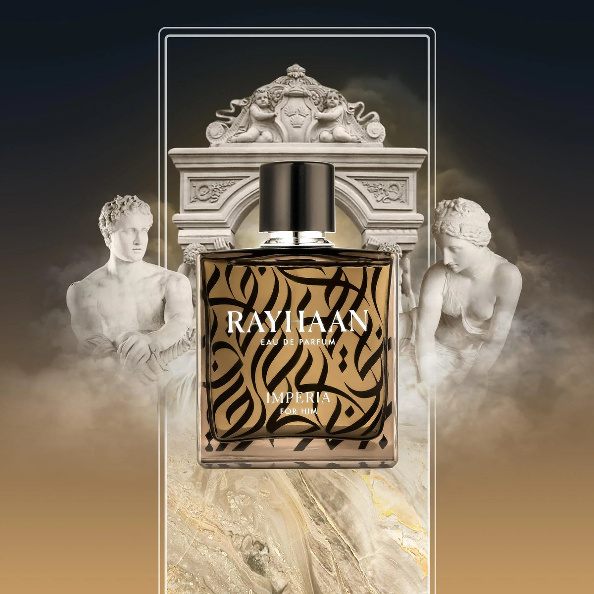 Luxuriöses Herrenparfum Rayhaan Imperia Flakon vor antiken Marmorstatuen und kunstvollem Torbogen