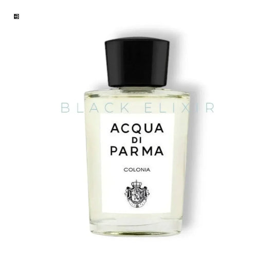 Edles Parfum Acqua di Parma Colonia Flakon mit schwarzem Verschluss auf weißem Hintergrund