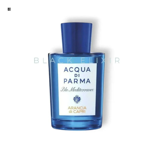 Blauer Flakon Acqua di Parma Blu Mediterraneo Arancia di Capri Luxusparfum auf weißem Hintergrund