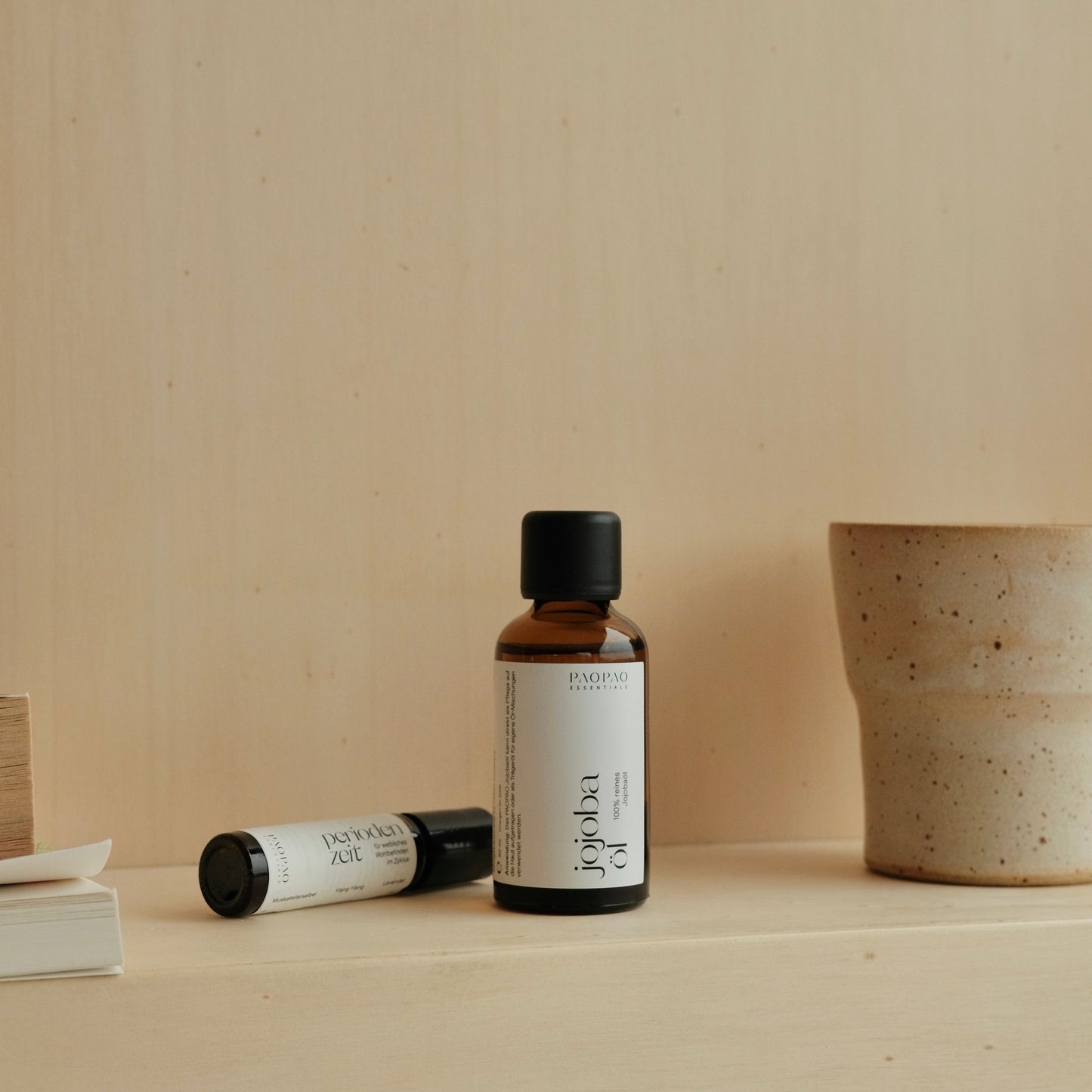 Pure jojoba oil for natural care