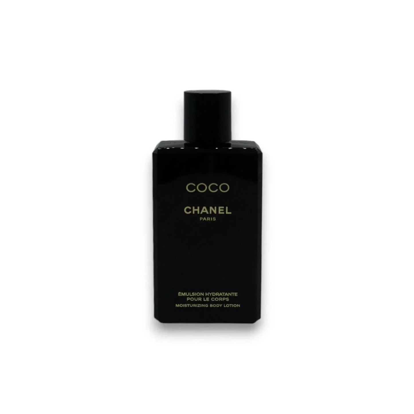 Schwarze Flasche COCO CHANEL Paris feuchtigkeitsspendende Bodylotion vor weißem Hintergrund