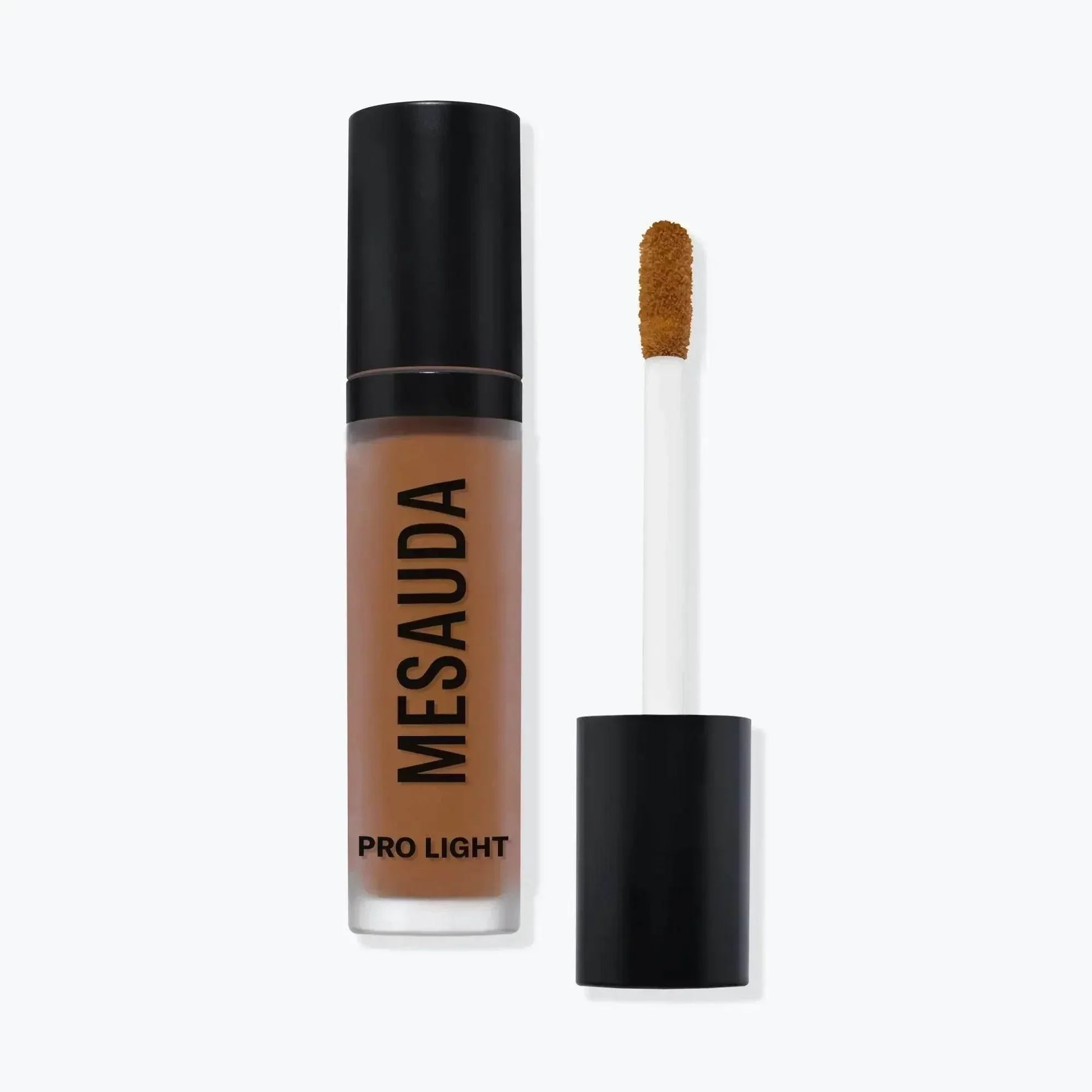 Flüssigconcealer mit Applikator, feuchtigkeitsspendend, mittlerer Braunton, Makeup