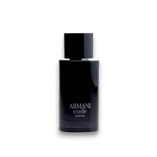 Eleganter schwarzer Flakon Armani Code Parfum für Herren auf weißem Hintergrund