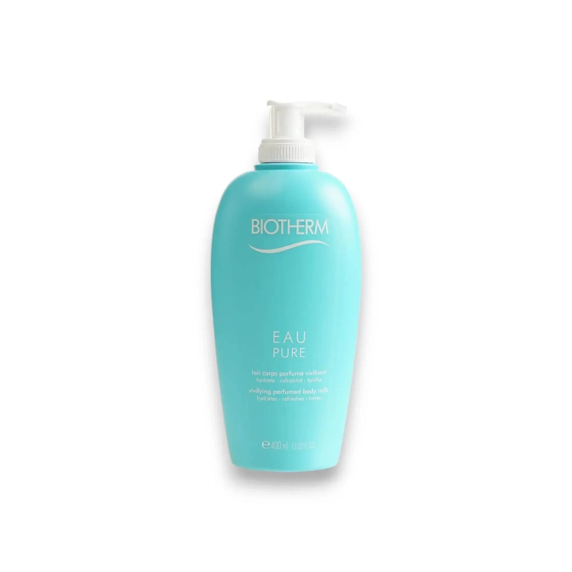 Eau Pure Body Milk in türkisfarbener Flasche mit Pumpspender auf weißem Hintergrund