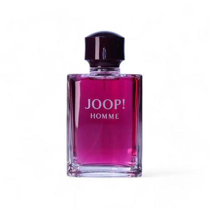 Joop Homme Eau de Toilette in pinkem Flakon, Herrenparfum vor weißem Hintergrund