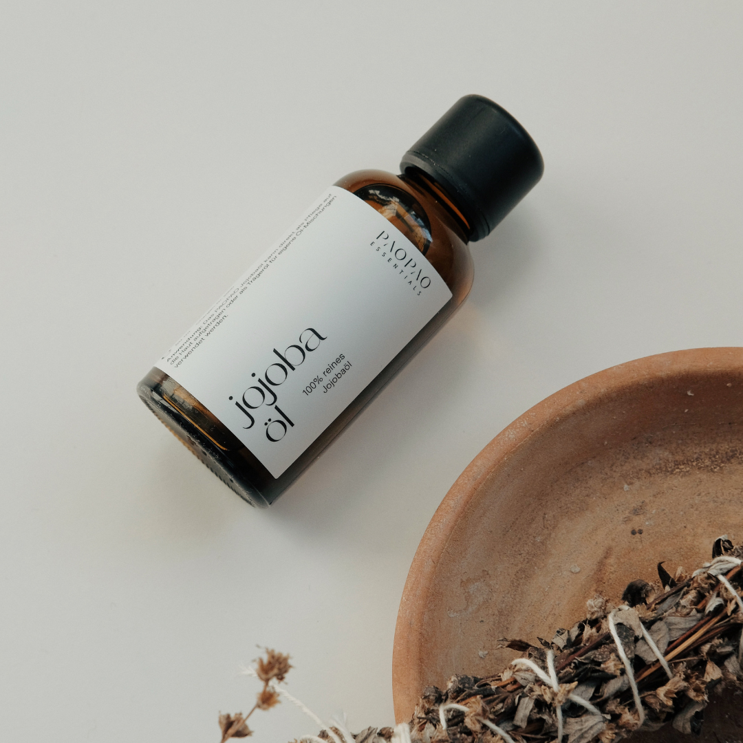 Pure jojoba oil for natural care