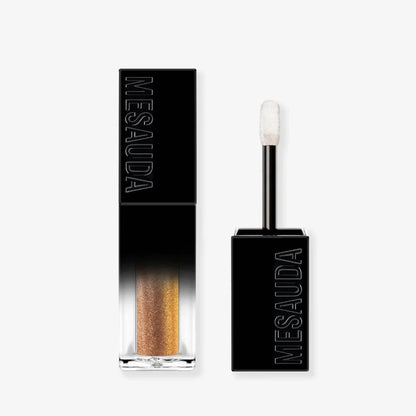 Flüssiger Lidschatten in Gold mit Applikator, elegantes schwarzes Design, Make-up Produkt