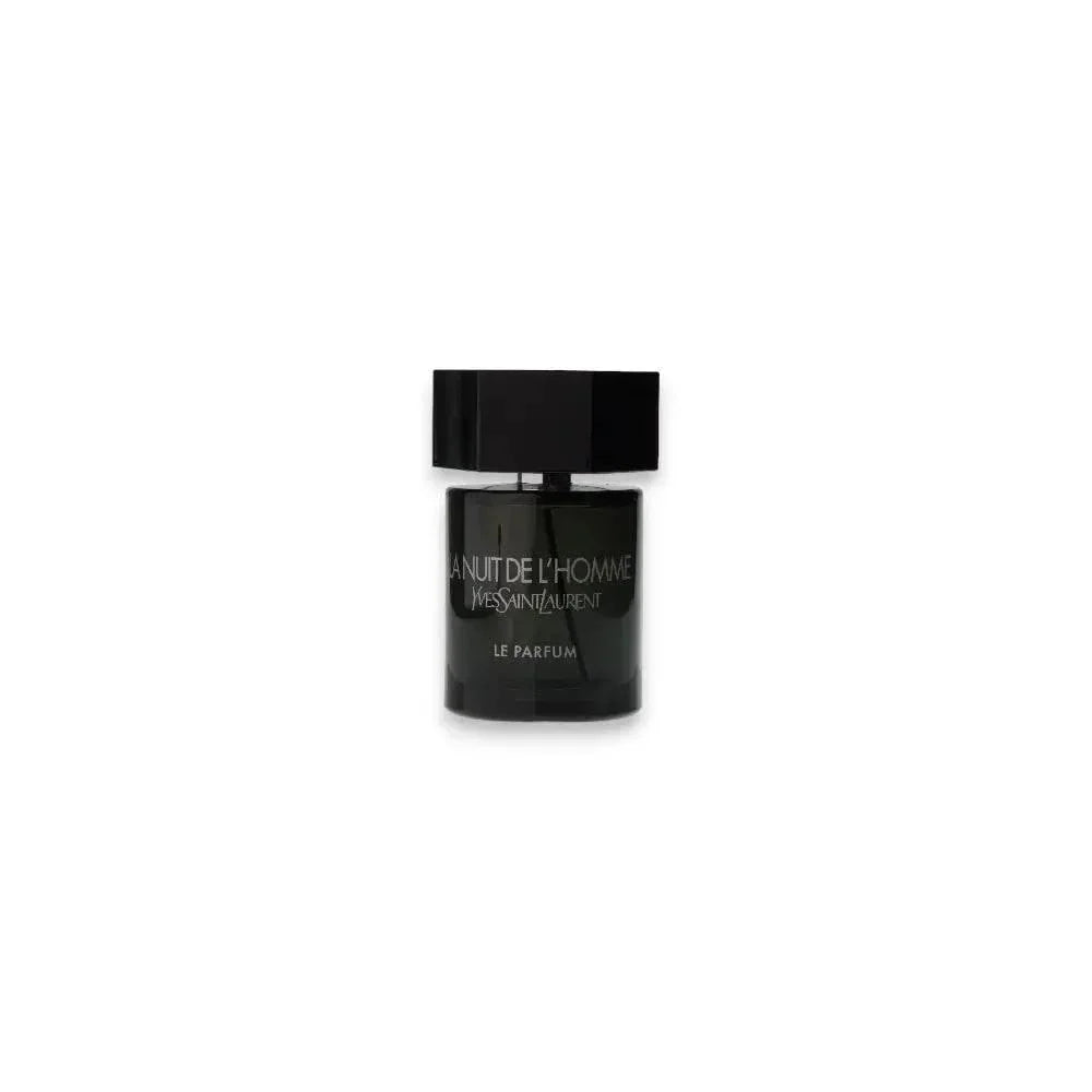 Schwarzer Flakon La Nuit de L'Homme Le Parfum mit modernem Design auf weißem Hintergrund.
