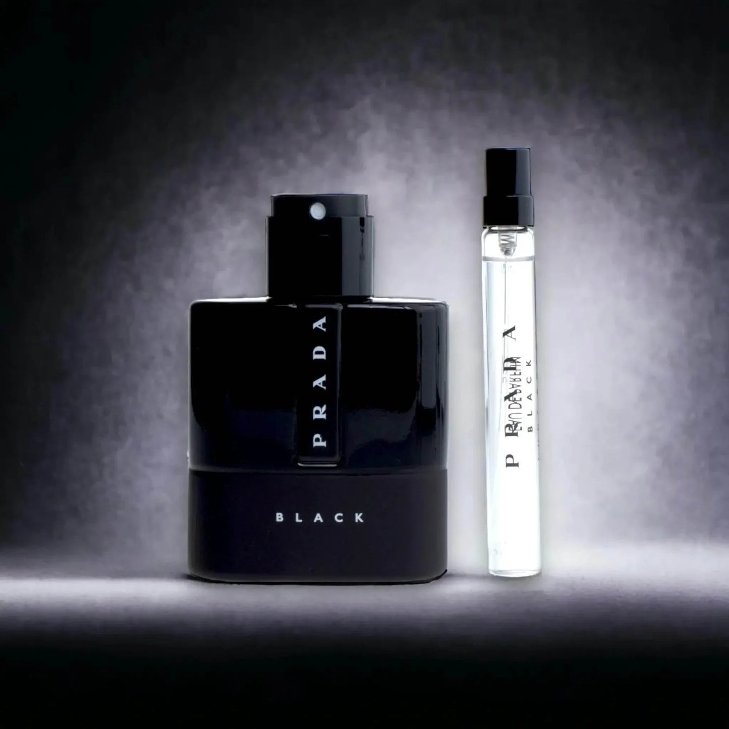 Luxus Parfüm Duftset mit schwarzem Flakon und Travel Spray, elegantes Herrenparfum