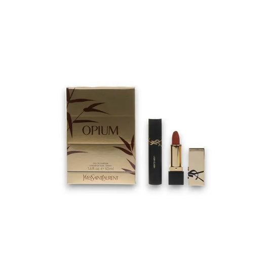 Set mit goldener Opium-Parfümverpackung und Lippenstift auf weißem Hintergrund