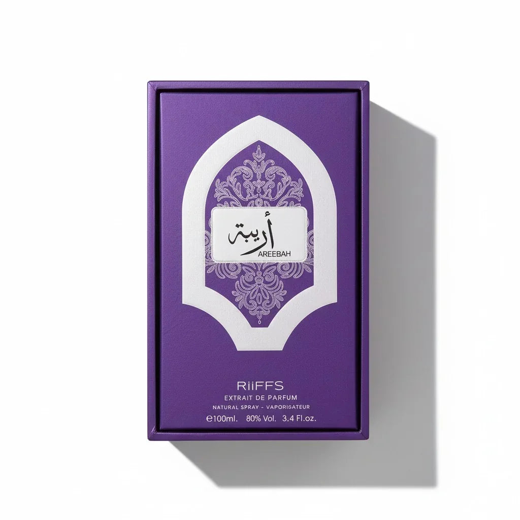 Lila Verpackung des Riiffs Areebah Extrait de Parfum mit arabischem Design.
