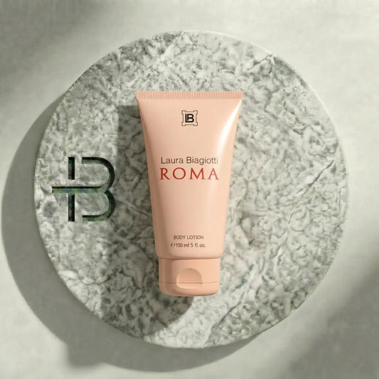 Laura Biagiotti Roma Body Lotion 150 ml auf rundem Marmorstein, luxuriöse Körperpflege