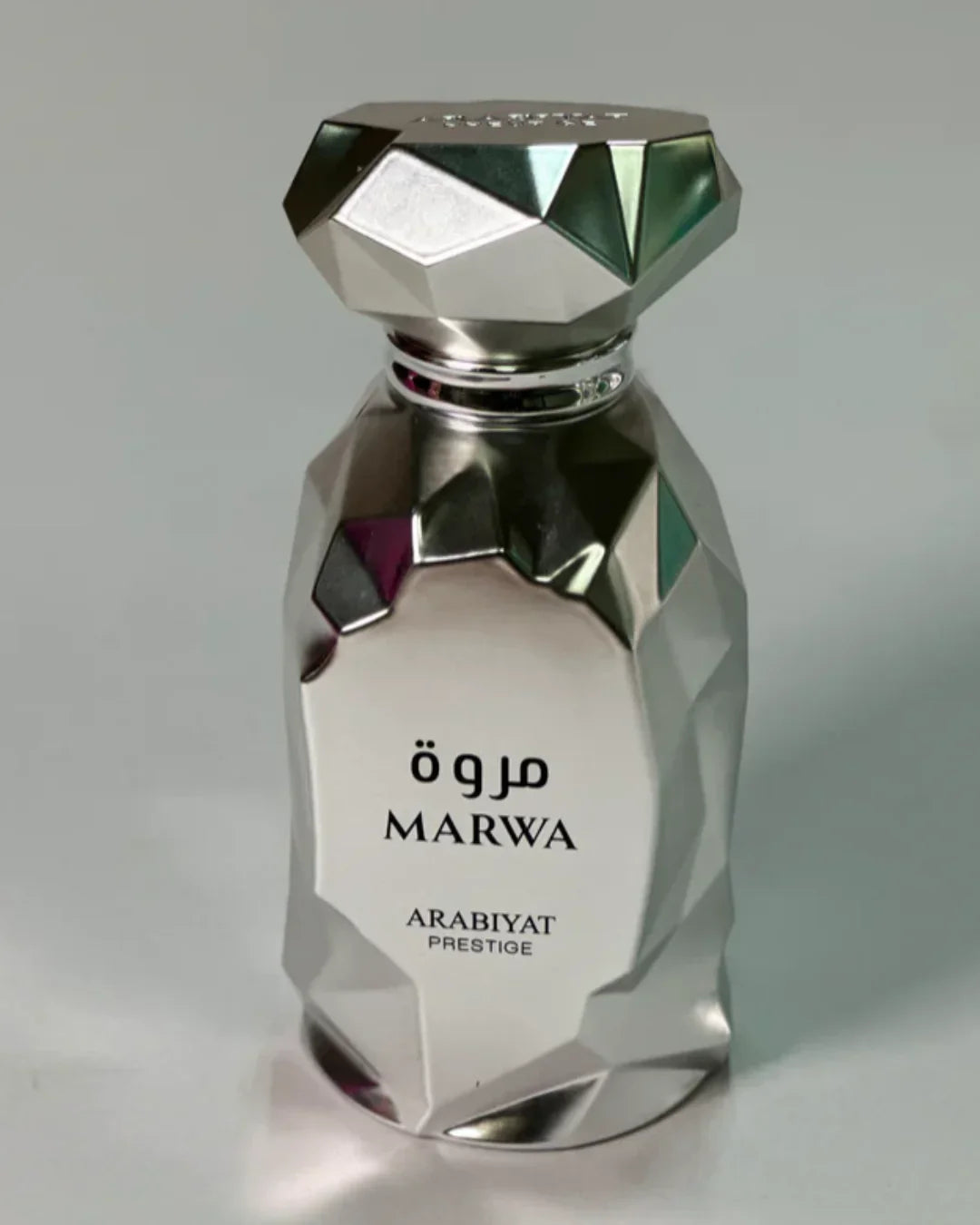 Arabiyat Prestige Marwa Eau de Parfum 100ml in geometrisch designter silberner Flasche