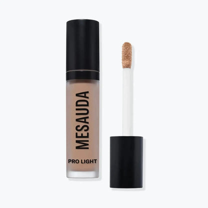 Flüssigconcealer mit Applikator, feuchtigkeitsspendend, helle Nuance, für Gesichtsmake-up