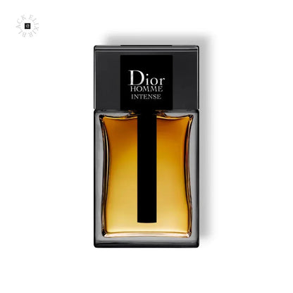 Luxuriöser Herrenduft in eckigem Glasflakon mit schwarzem Verschluss und goldenem Parfum
