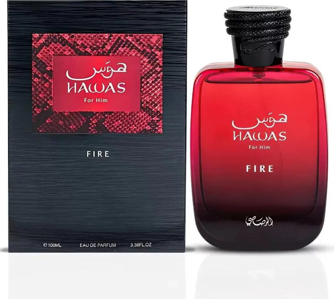 Hawas Fire Eau de Parfum für Herren, roter Flakon neben edler Verpackung, luxuriöses Parfum