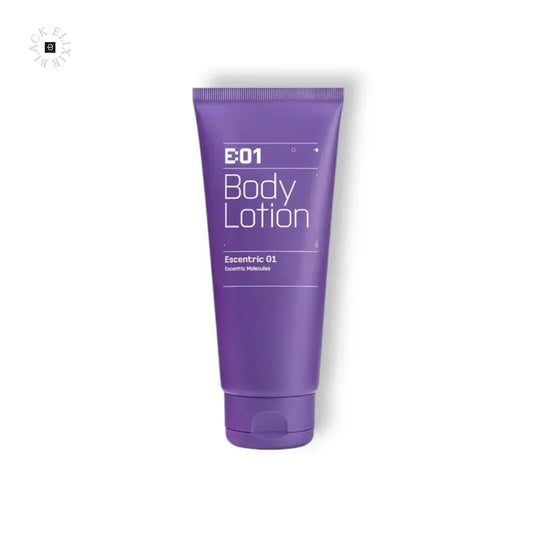 Lila Tube Escentric 01 Body Lotion 200 ml für luxuriöse Körperpflege auf weißem Hintergrund