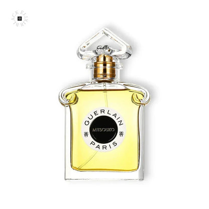 Eleganter Flakon Luxusparfum Mitsouko Eau de Parfum mit goldener Flüssigkeit, frontal freigestellt