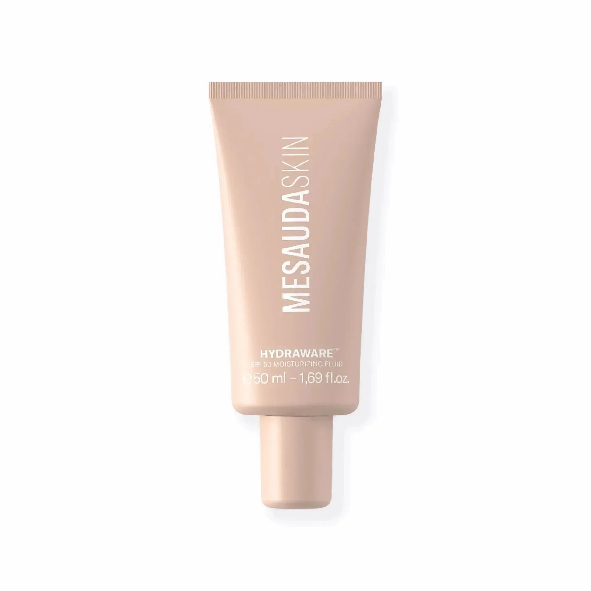 Beige Tube Mesaudaskin Hydraware SPF 50 Feuchtigkeitsfluid, 50ml, auf weißem Hintergrund