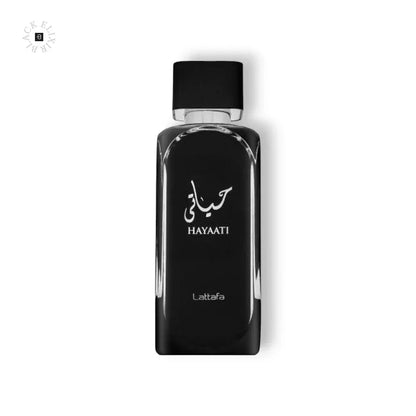 Schwarzes Parfumflakon Hayaati Eau de Parfum, elegantes Unisex Parfum auf weißem Hintergrund.