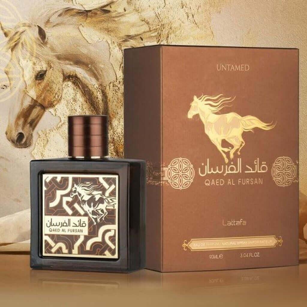 Elegantes Parfum Qaed Al Fursan Untamed 90ml mit brauner Box und Pferdemotiv, Unisex Duft