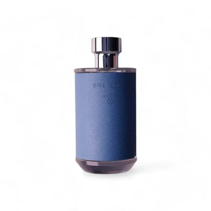 Edles Herrenparfum in blauer Flasche, luxuriöses Eau de Toilette für Männer