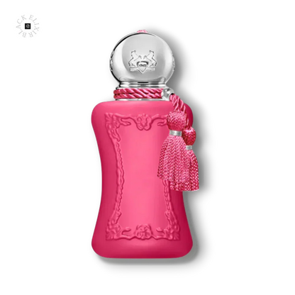 Eleganter rosa Parfumflakon mit silbernem Verschluss und Quaste auf schwarzem Hintergrund.