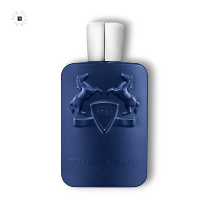 Blauer Parfumflakon mit Relief-Zierpferden und silberner Verschluss, Luxus Duft.