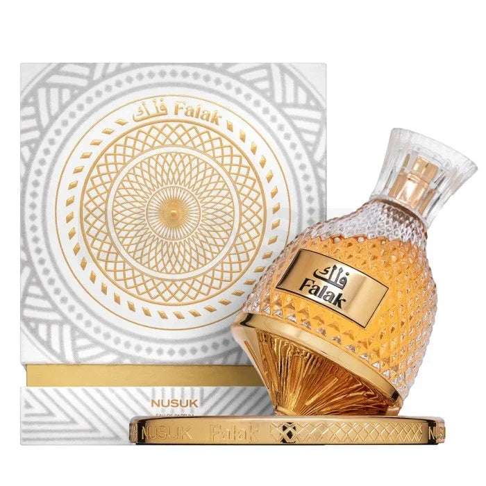 Luxuriöses Unisex Parfum Falak von Nusuk, 100 ml, in goldener, verzierter Flasche vor eleganter Box