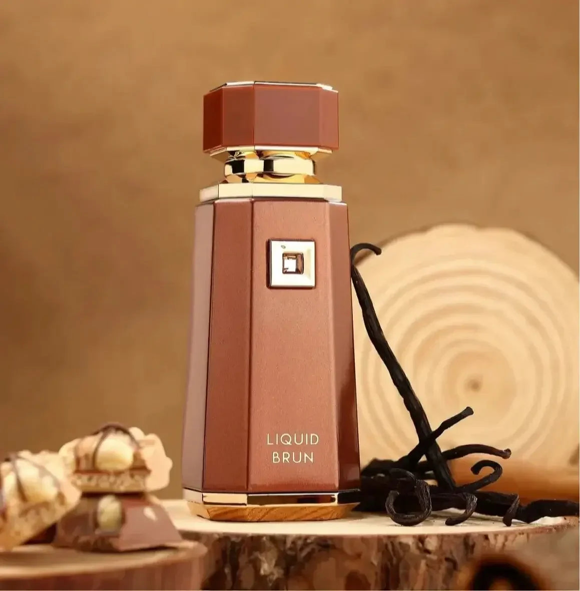 Luxusparfum-Flakon Liquid Brun braun mit goldenen Akzenten, Vanilleschoten und Schokolade