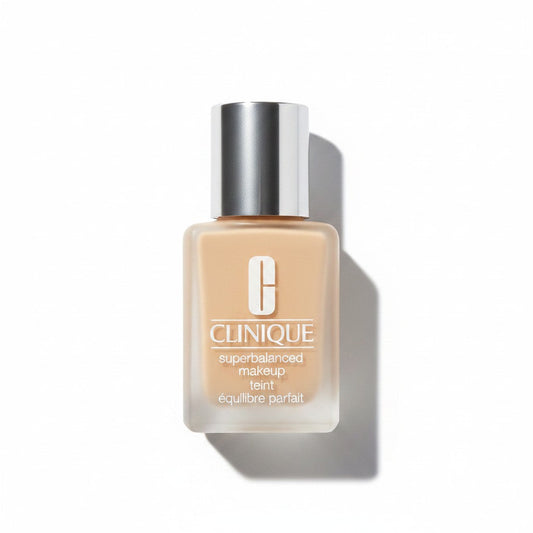 Clinique superbalanced makeup CN 28