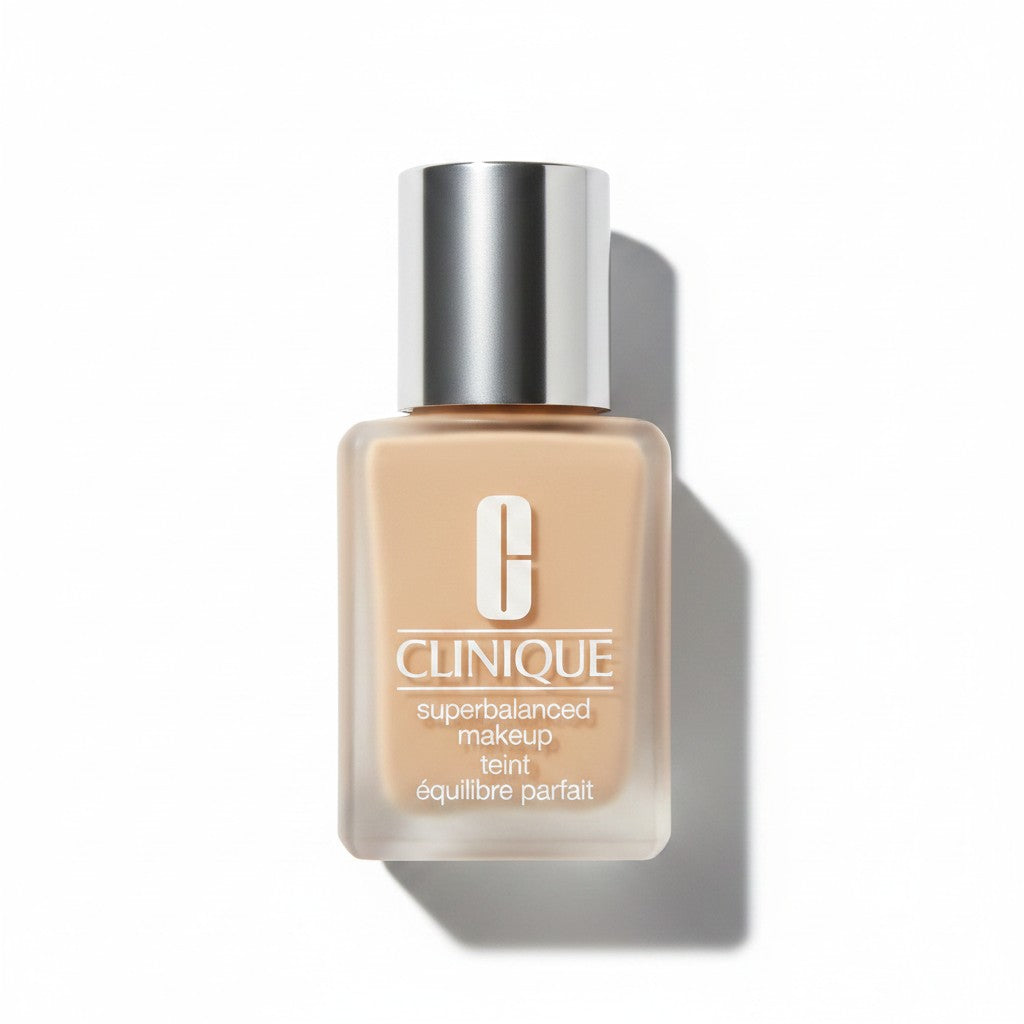 Clinique superbalanced makeup CN 70