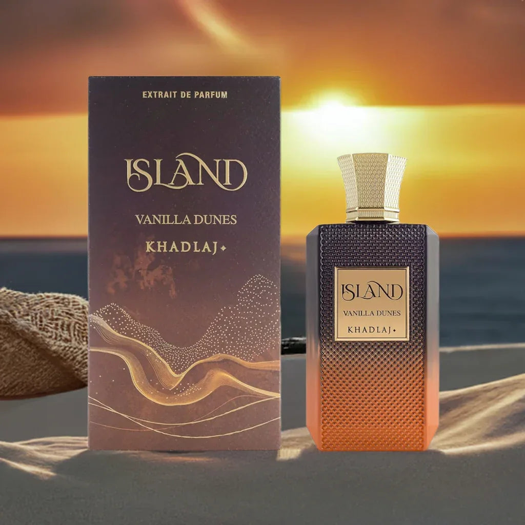 Khadlaj Island Vanilla Dunes Parfum Flakon und Verpackung vor Sonnenuntergang, Luxusduft