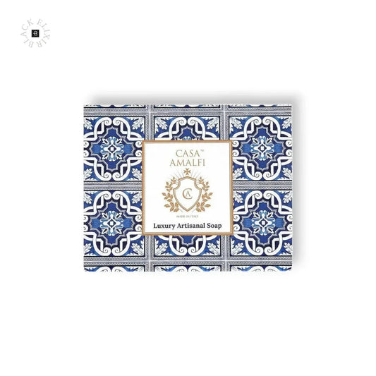 Casa Amalfi Blue Maiolica 3 Soap Gift Set in einer blau-weißen Majolika-Verpackung.