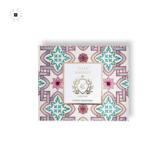 Elegante Parfumverpackung mit floralen und geometrischen Mustern, Casa Amalfi Luxury Collection