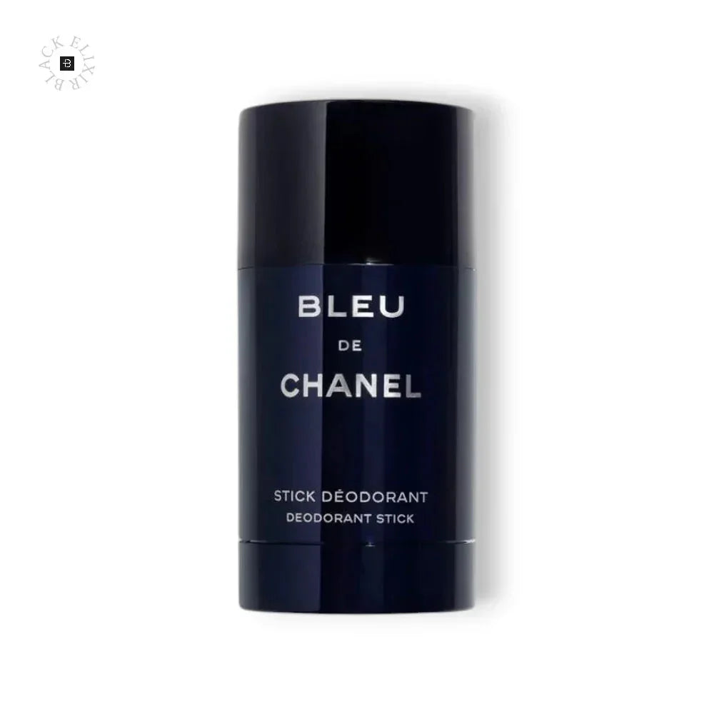 Dunkelblauer Bleu de Chanel Deodorant Stick auf weißem Hintergrund, luxuriöses Herrendüftprodukt