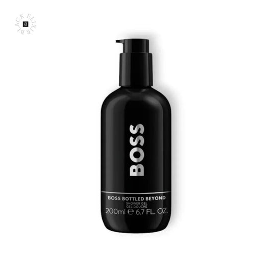 Schwarze Flasche Boss Bottled Beyond Duschgel 200ml mit Pumpspender auf weißem Hintergrund