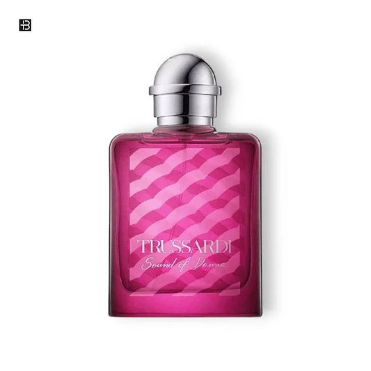 Trussardi Sound of Donna Parfumflakon in Pink mit silbernem Verschluss auf weißem Hintergrund